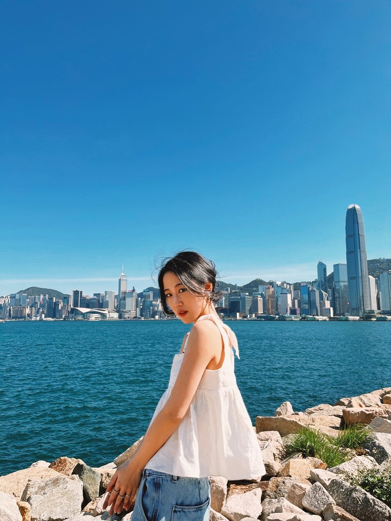 Bow strap ruffle top - 背心/無袖上衣 - 棉．麻 白色