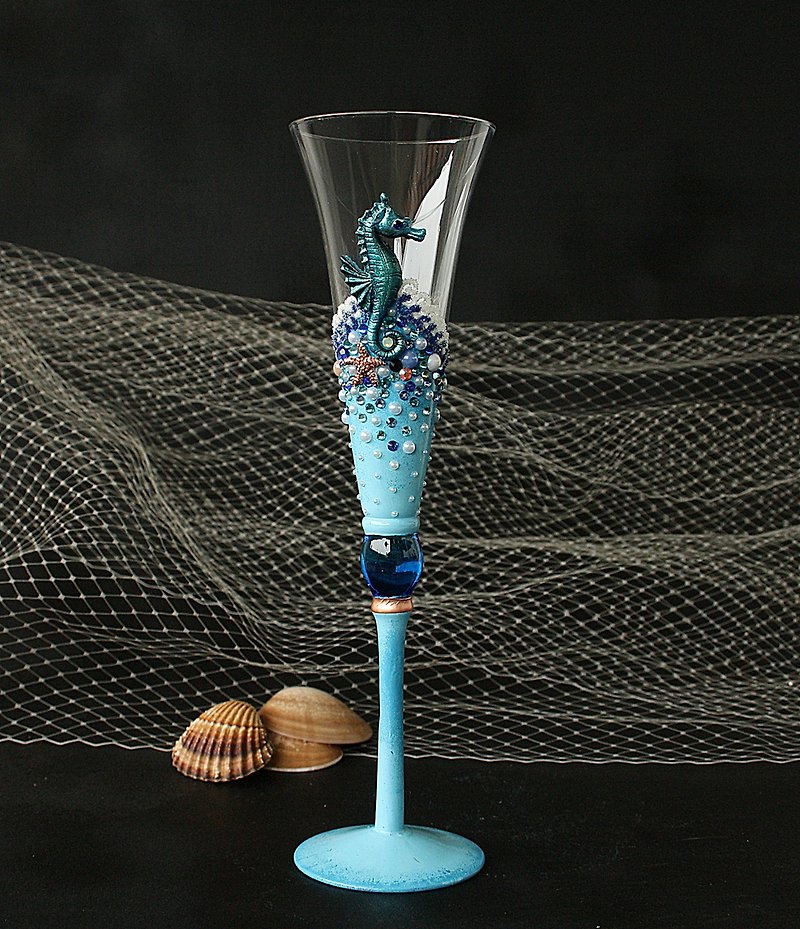 Seahorse Champagne Glasses , Anniversary Gift, Blue Ocean Decor, Beach Party - 酒杯/酒器 - 玻璃 藍色