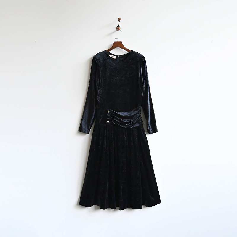 [Egg Plant Vintage] Light Night Midnight Velvet Vintage Dress - ชุดเดรส - ไฟเบอร์อื่นๆ สีดำ