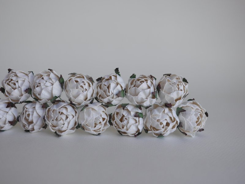 Paper Flower, DIY supplies 25 pieces mulberry peony size 3.5 cm., white color - 其他 - 紙 白色