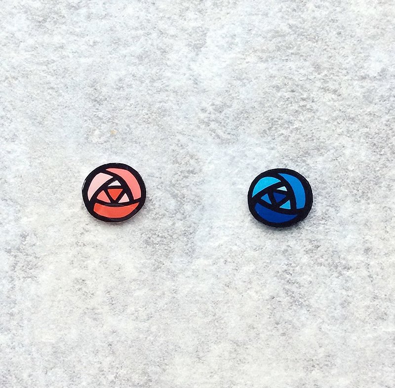 Pista丘手繪耳環 / 花草-玫瑰紅+藍 - 耳環/耳夾 - 樹脂 藍色