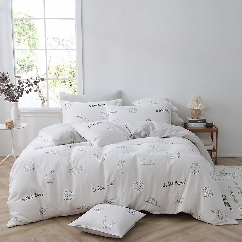 Flying model decorated with the little prince joint double-layer gauze thin quilt cover bed bag set of four original pure white ash - เครื่องนอน - ผ้าฝ้าย/ผ้าลินิน ขาว