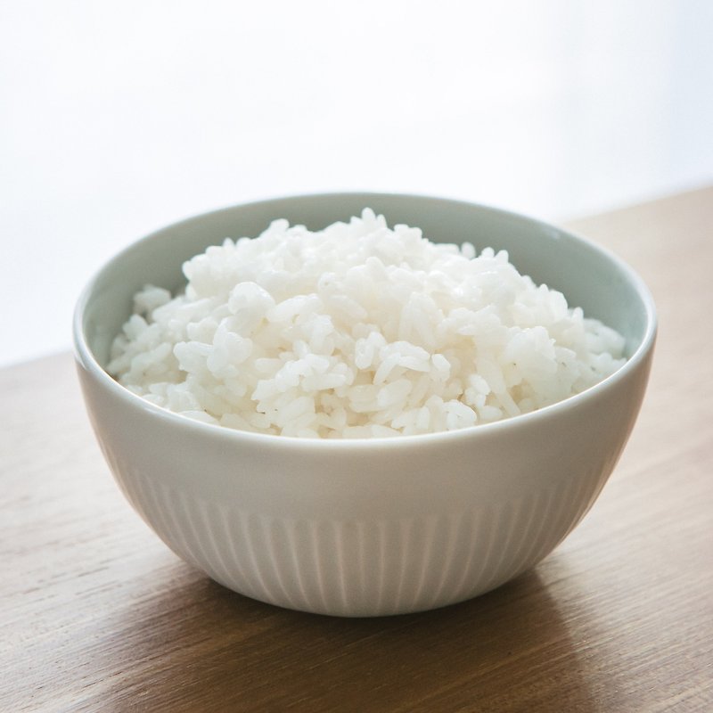 饔飧 (white rice) - 2 kg bag for two people*large, full-bodied, Q-bomb cold rice is excellent* - ธัญพืชและข้าว - อาหารสด ขาว