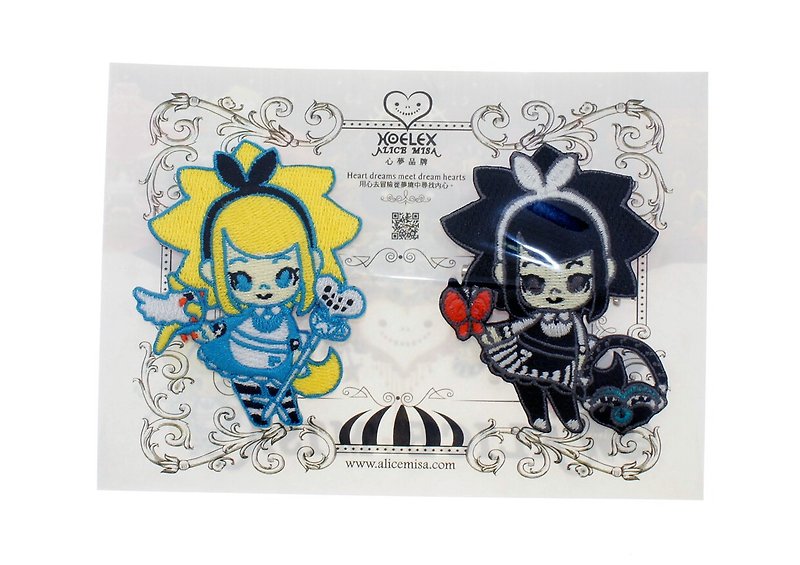 [Heart Dream Embroidery Emblem] Love Misha Black Misha-Plus postcard - Badges & Pins - Cotton & Hemp Multicolor