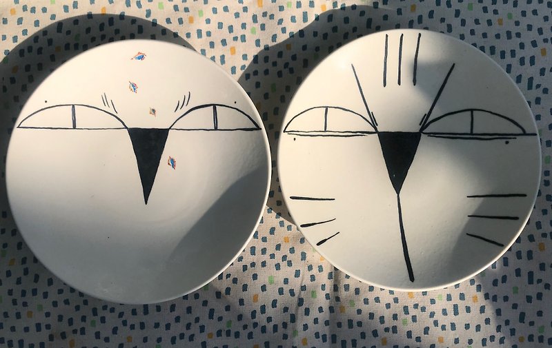 Birdcat/large round soup plate twins are 100% similar - จานและถาด - ดินเผา ขาว