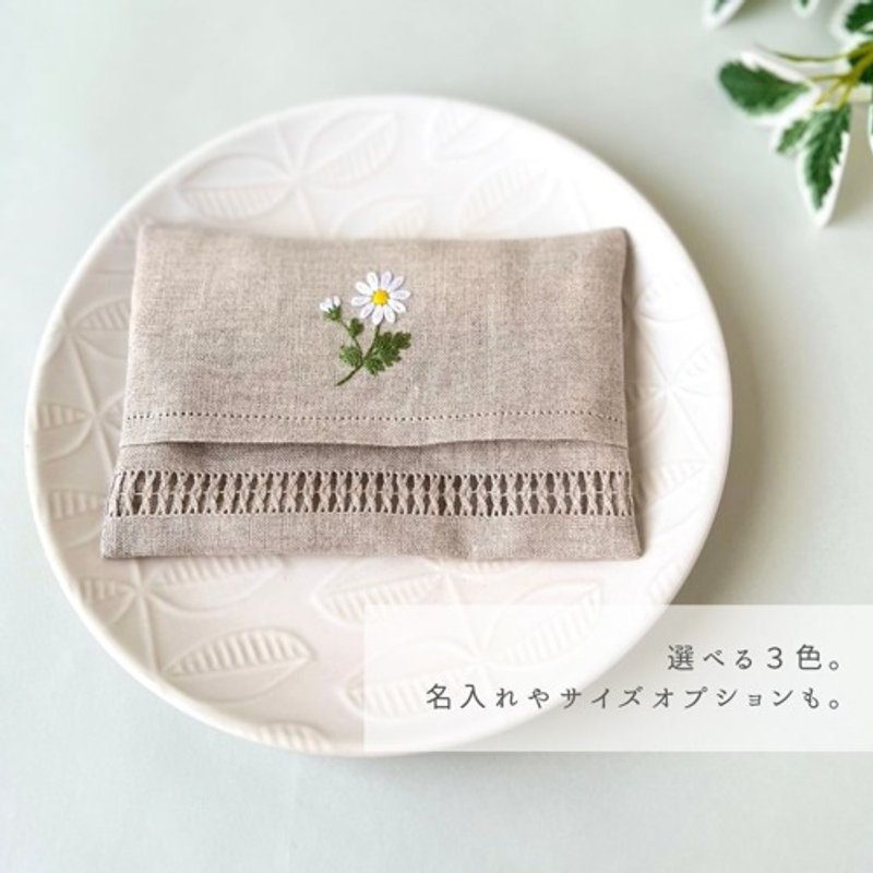 Pinkoi Proxy Purchase - Dainty Daisy | Hand-embroidered and hand-sewn soft Linen pocket Tissue Box - Toiletry Bags & Pouches - Cotton & Hemp 