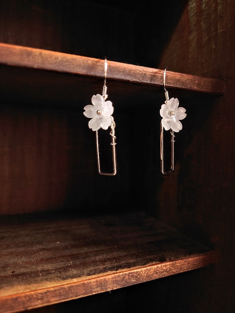 Earrings_White Flower Sentai No. 2_Ear needles and ear Clip-On jewelry - Earrings & Clip-ons - Acrylic 