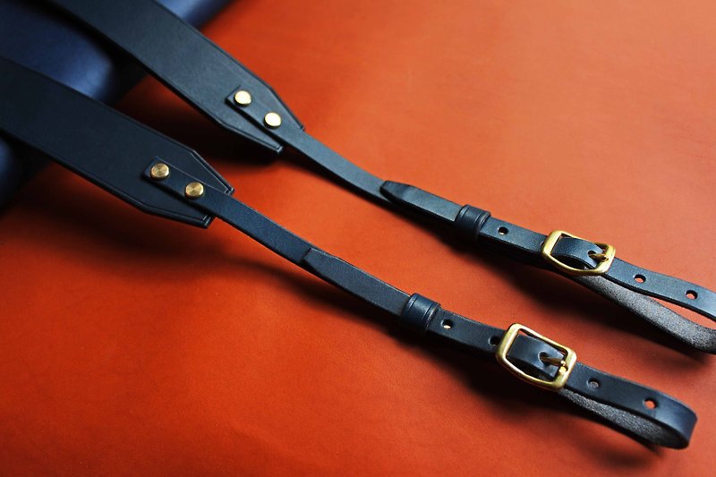 [VULCAN Camera Strap] British Royal Saddle Leather Italian Vegetable Tanned Leather Multicolor - กล้อง - หนังแท้ สีดำ