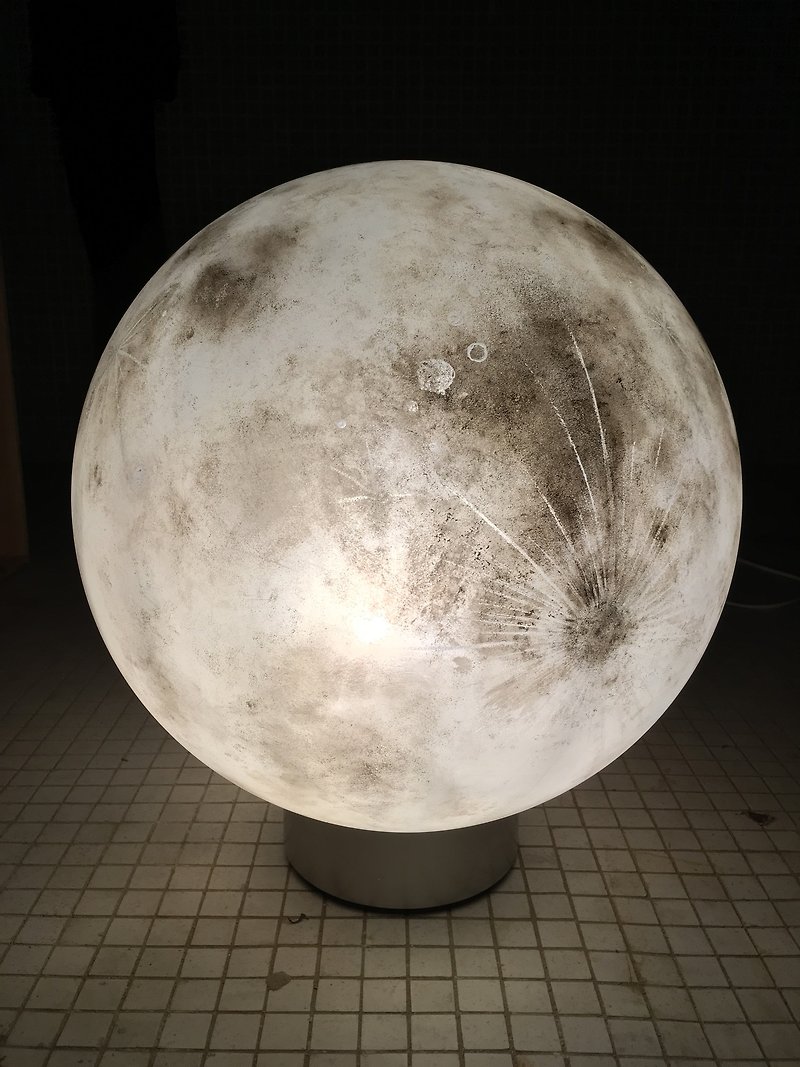 月球地燈 - 燈具/燈飾 - 塑膠 灰色