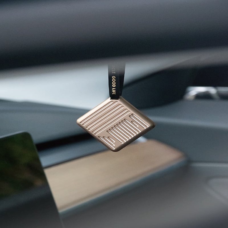 Tacle It Can Hang Fragrance Car Fragrance/Car Fragrance/Car Fragrance- Black - Fragrances - Other Materials Gold