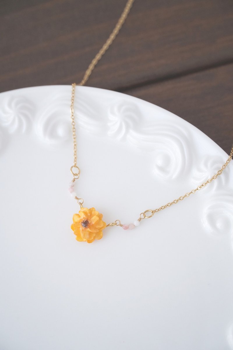 Birth Flower x Birthstone /Oct/ Calendula x Pink Opal Necklace - สร้อยคอ - ดินเหนียว สีส้ม