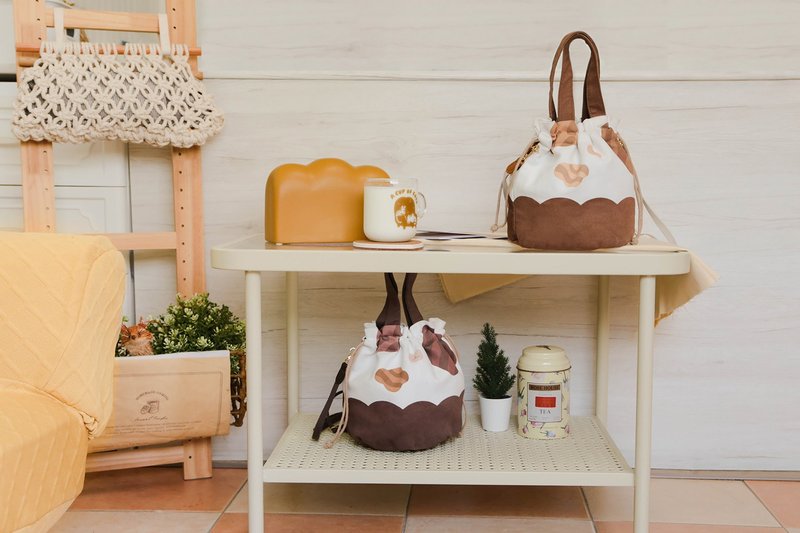 [Christmas Gift] Small Cat Pattern Bag Series Shopping and Walking Side Back Bag - กระเป๋าหูรูด - ไฟเบอร์อื่นๆ 