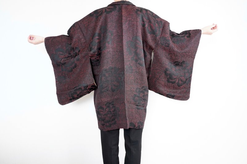 URUSHI threads kimono, silk kimono, vintage kimono, kimono jacket - 女大衣/外套 - 絲．絹 黑色