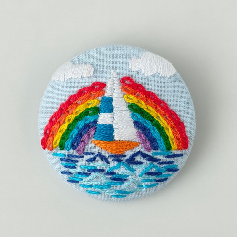 虹の彼方へ刺繍ブローチ - 胸針 - 棉．麻 藍色