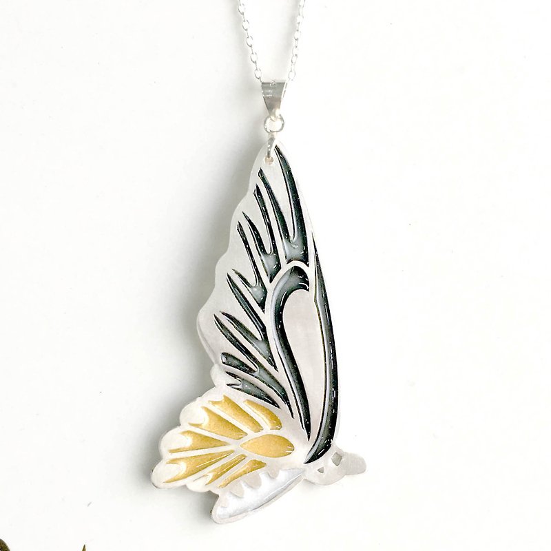 Qi-Huang Chang butterfly sterling silver enamel glue color necklace - สร้อยคอ - เงินแท้ สีเงิน