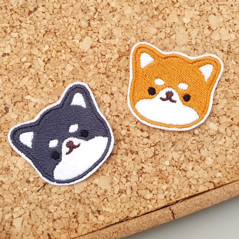 shiba inu Embroidery Brooch Badge pin - เข็มกลัด/พิน - หนังเทียม หลากหลายสี