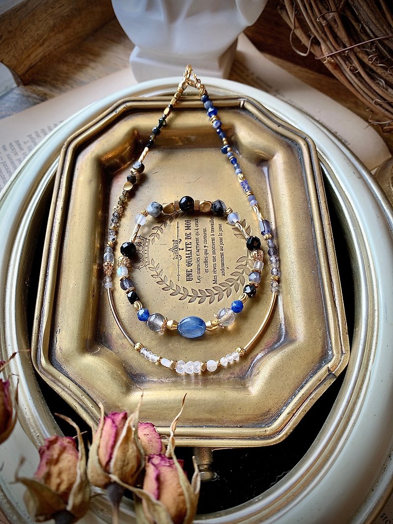 -Athena Shield-Natural Crystal Bracelet/ Bronze Bracelet - Bracelets - Semi-Precious Stones Blue