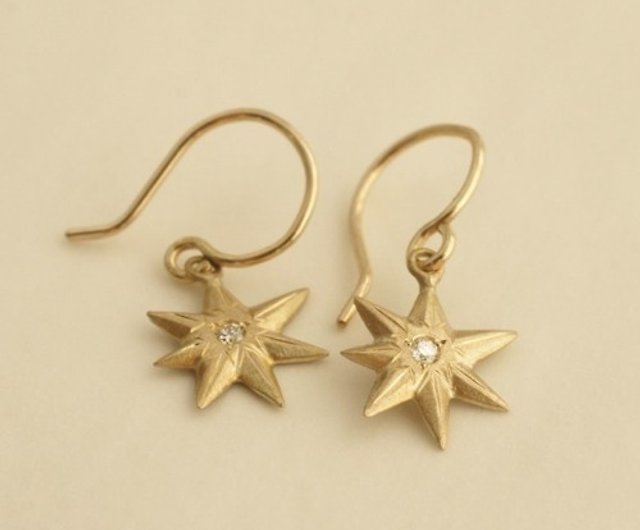 Star pierce {EP014K10} - Shop ateliersimo Earrings & Clip-ons - Pinkoi
