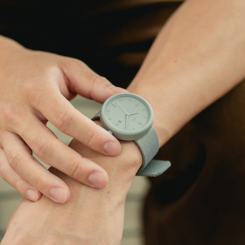 日本 YOT WATCH 40mm手錶 / 灰色 - 男錶/中性錶 - 其他材質 灰色