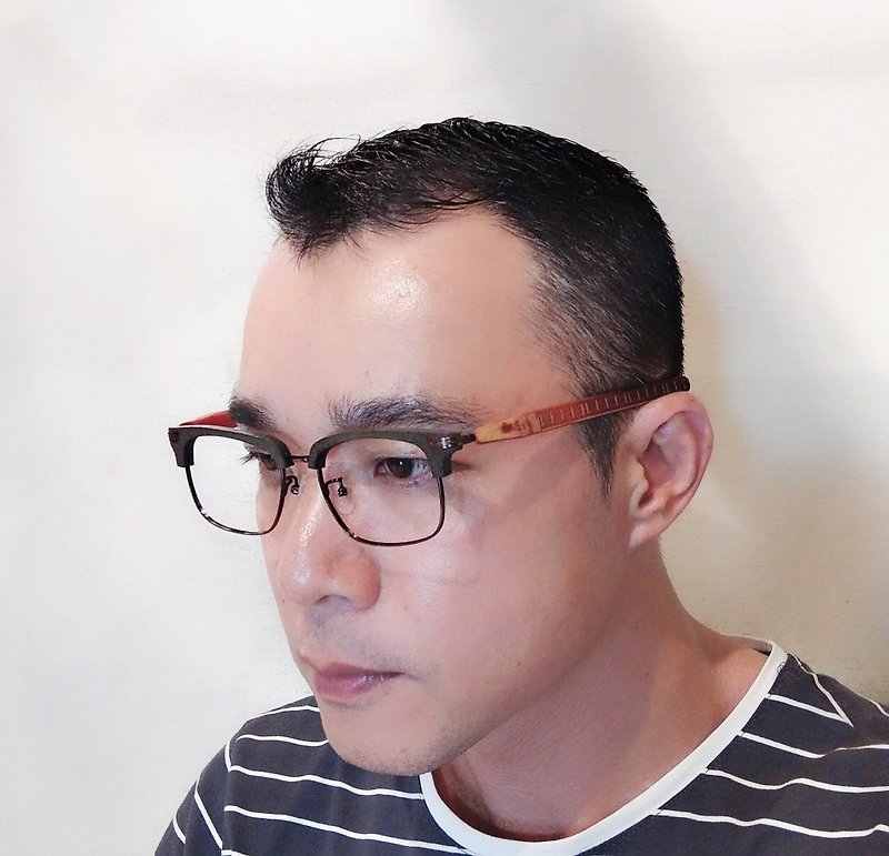 Mr.Banboo台湾の手作りメガネ[古い窓花王の言葉彫刻]台湾の竹 - 眼鏡・フレーム - 竹製 