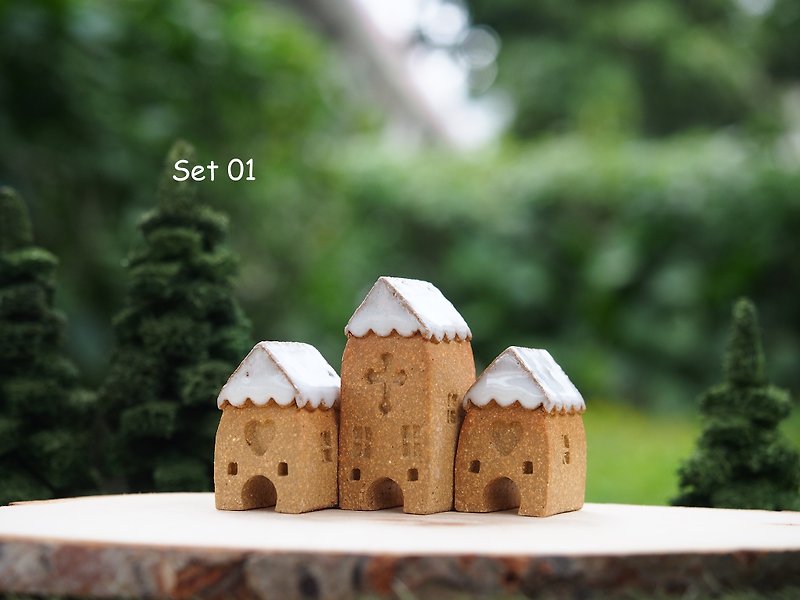 Ceramic House- Set of  3 - Items for Display - Pottery Multicolor