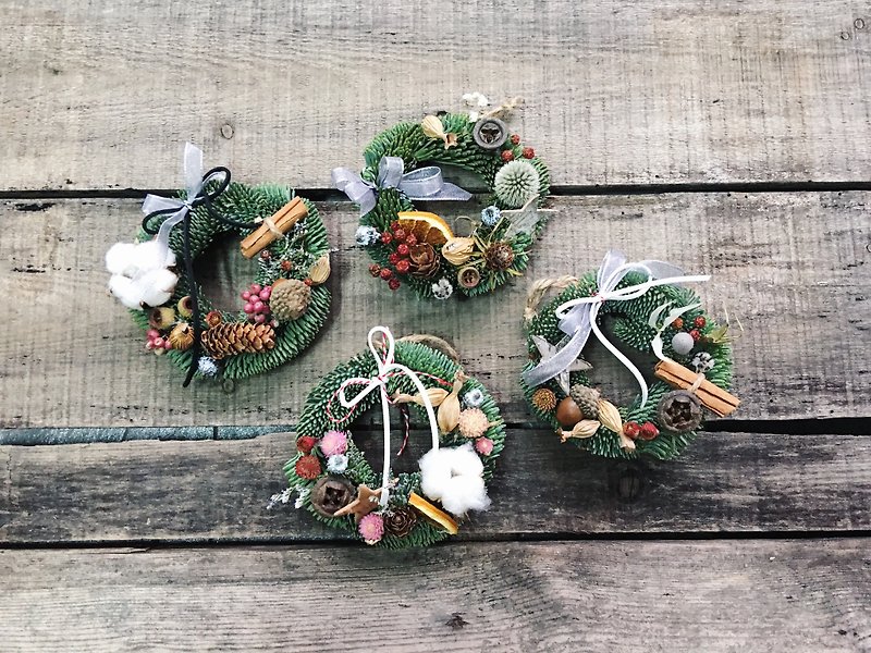 [good flower] Nobelson wreath Christmas gift with Christmas packaging (XS) - ของวางตกแต่ง - พืช/ดอกไม้ สีเขียว