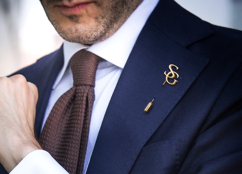 Wedding lapel pin for groom, Gold-plated tie pin Initials, Custom lapel pin - เนคไท/ที่หนีบเนคไท - เงินแท้ สีเงิน