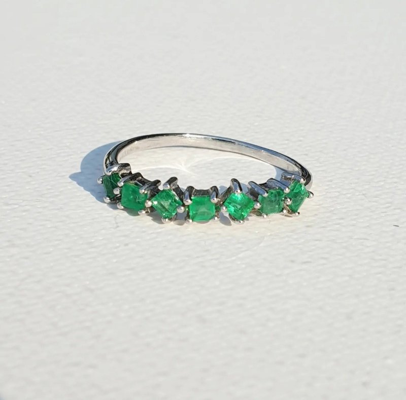 Emerald ring (Emerald from Zambia) Silver in white gold plated - 戒指 - 寶石 綠色