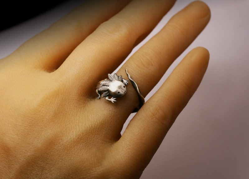 Hexagonal Dinosaur Ring - แหวนทั่วไป - โลหะ สีเงิน