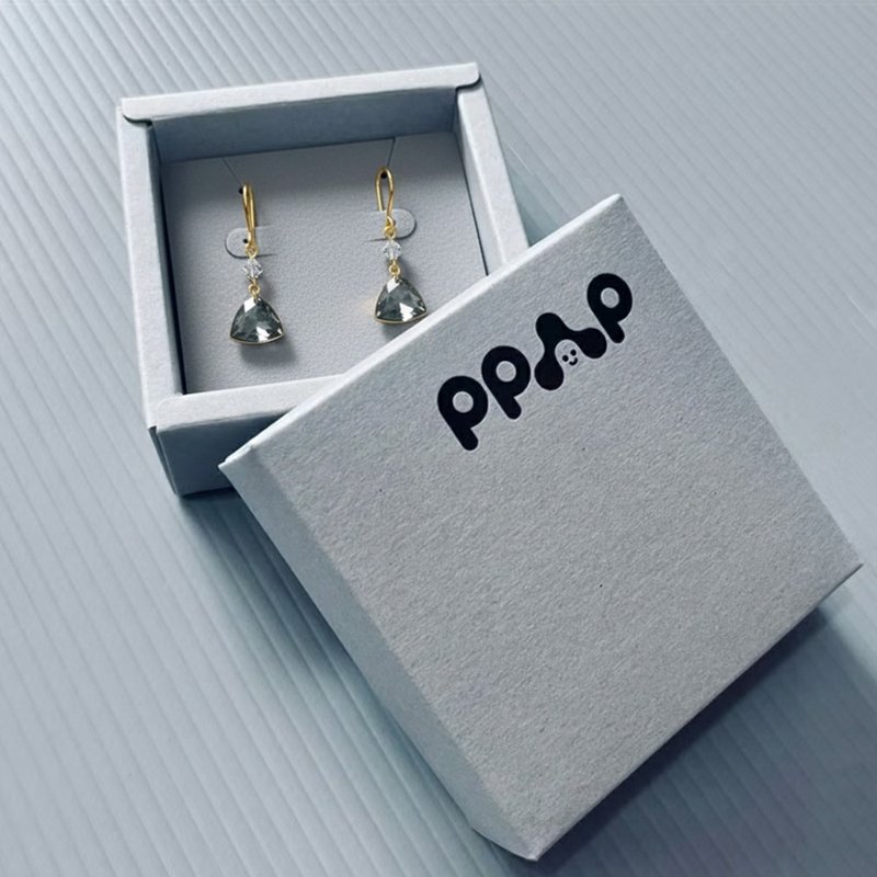 聖誕 交換禮物 黑曜灰水晶手工耳環 禮盒裝 - 耳環/耳夾/耳骨夾 - 水晶 黑色