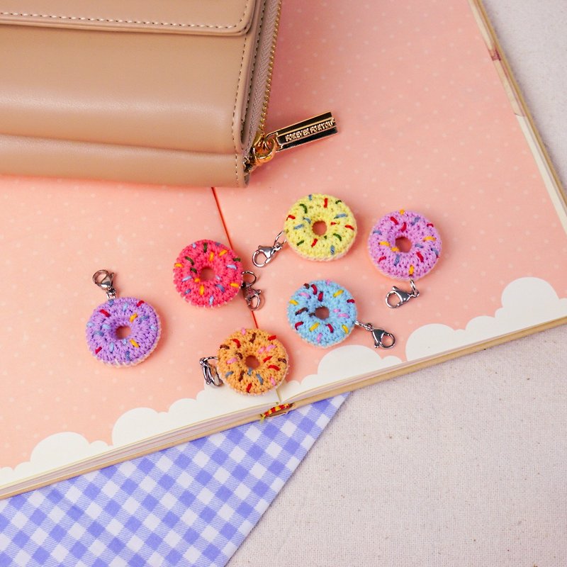 Donut charm zipper  key ring key chain bag charm handmade gift - 吊飾 - 棉．麻 多色