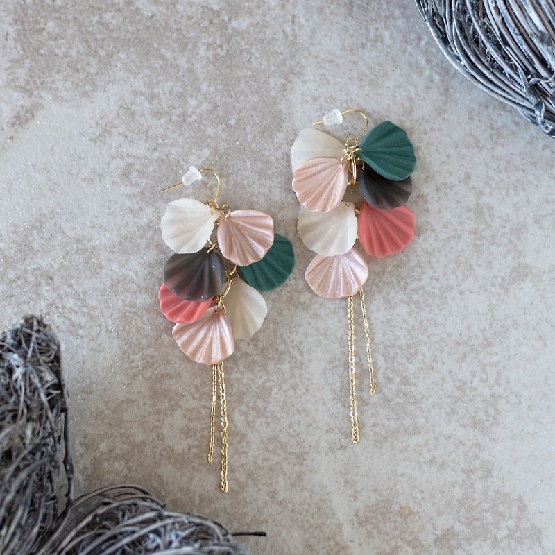 petal long earrings/ Clip-On /sunset - Earrings & Clip-ons - Clay Multicolor
