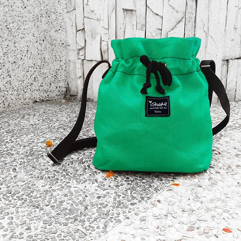 Extremely simple canvas bucket bag - Difeni green carry bag / cross body bag / shoulder bag / beam bag - กระเป๋าแมสเซนเจอร์ - ผ้าฝ้าย/ผ้าลินิน สีเขียว