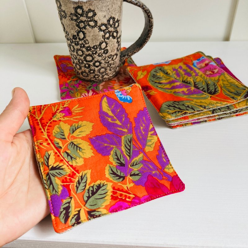 Fantasy garden coaster Set of 6 Linen-cotton coasters 11.5 x 11.5 cm - 杯墊 - 亞麻 紅色