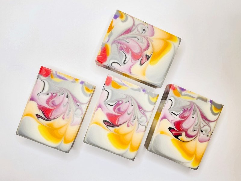 [24h shipping] Luna ∣25% Auhu Olive Skin Friendly Soap Creative Soap Gift Soap Christmas Gift - สบู่ - วัสดุอีโค 