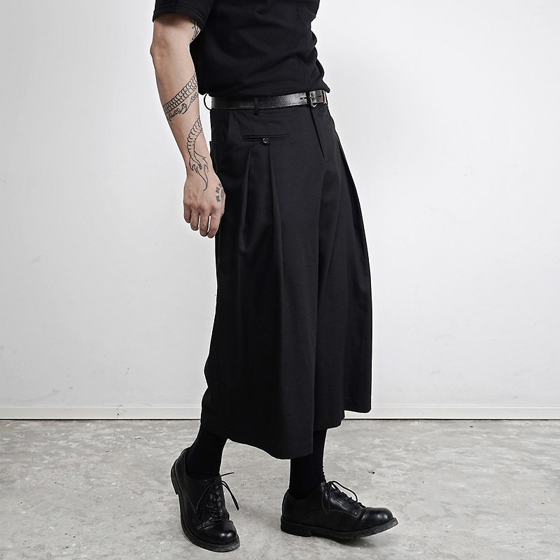 Japanese linen multi-pleated retro straight loose wide-leg tooling cropped trousers - Men's Pants - Cotton & Hemp Black