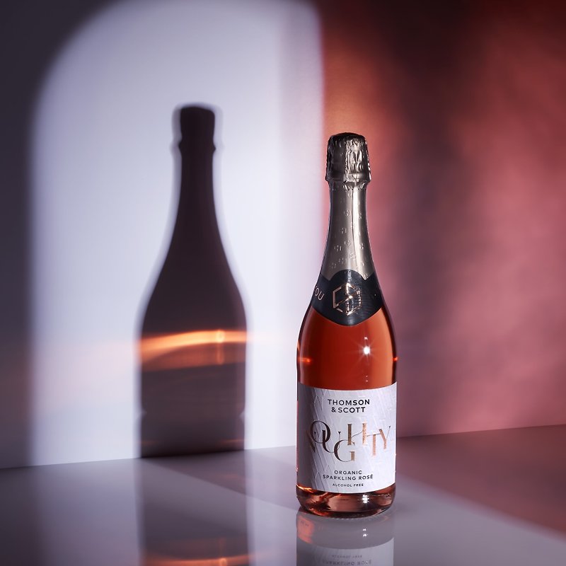 Noughty Tempani ノンアルコールピンクスパークリングワイン ハラール認証 750ML - ジュース - その他の素材 ピンク