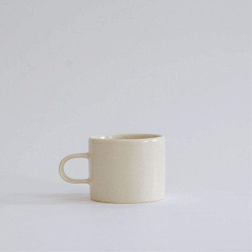 Cute cloud-shaped handmade ceramic mug. - Shop cher's pottery Cups - Pinkoi