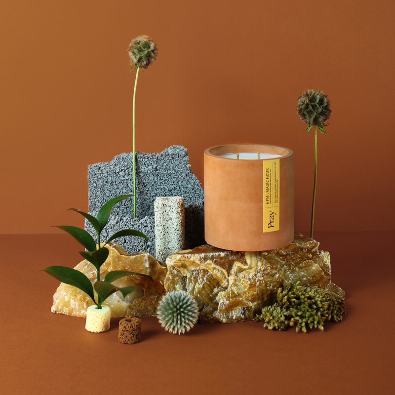 Handcrafted Soy Candle : 06:00 PM - Magic Hour! - 香氛蠟燭/燭台 - 水泥 咖啡色