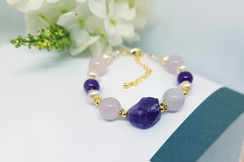 【Design model. Natural stone] Amethyst raw ore x purple pink quartz x amethyst x freshwater pearl bracelet - สร้อยข้อมือ - เครื่องประดับพลอย สีม่วง