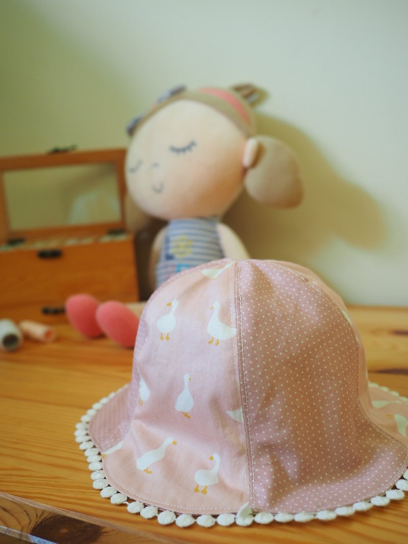 手作雙面粉紅小鴨圖案/ 粉紅小花圖案帽子 適合嬰兒小孩成人 - 嬰兒帽/髮帶 - 棉．麻 粉紅色
