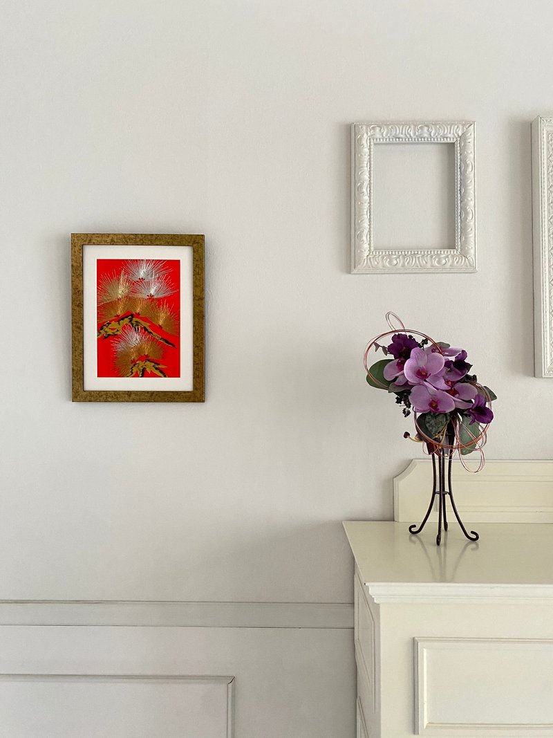 色打掛からつくるアートパネル　vintage fabric 和モダン 和風インテリア 松 プレゼント 結婚祝 新築祝 長寿祝 縁起物 額装インテリア　054 - 置物 - シルク・絹 レッド