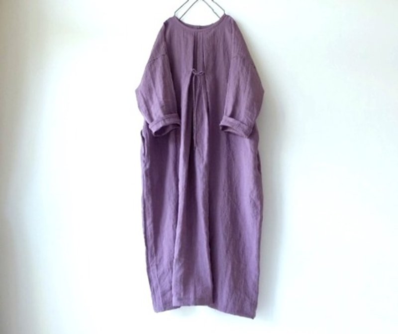 Wild grape color, sun-dried Linen, small ribbon oversized dress - ชุดเดรส - ผ้าฝ้าย/ผ้าลินิน 