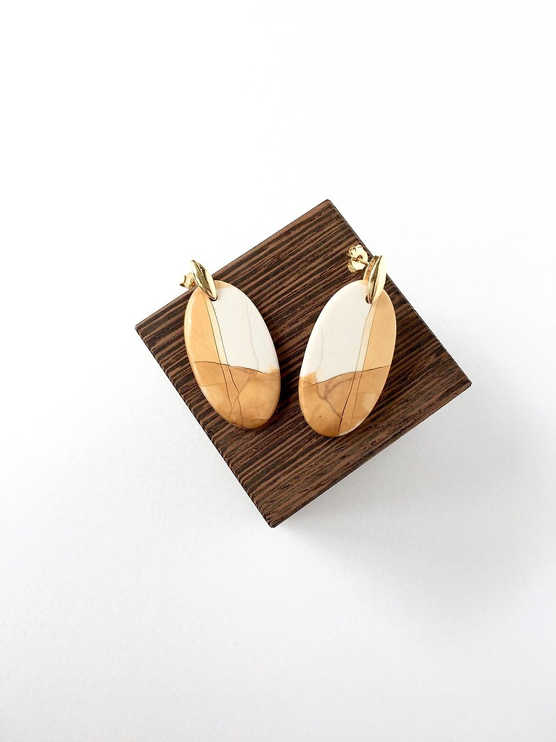 Brecciated Mookaite Brass stud-earring - Earrings & Clip-ons - Semi-Precious Stones Brown
