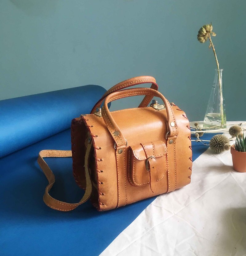 北歐古董包-手工製小型焦糖色真皮相機立體方包 - 側背包/斜背包 - 真皮 橘色