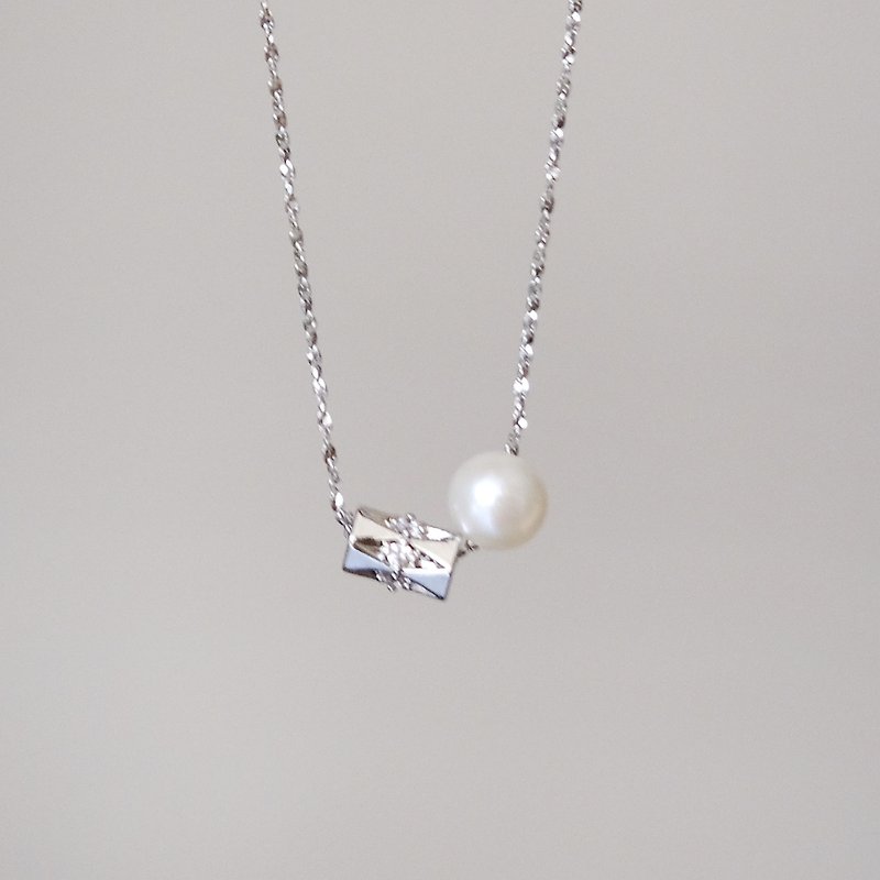 -Versatile- Freshwater Pearl Sparkling Sterling Silver Detachable Necklace ALYSSA & JAMES - สร้อยคอ - ไข่มุก ขาว