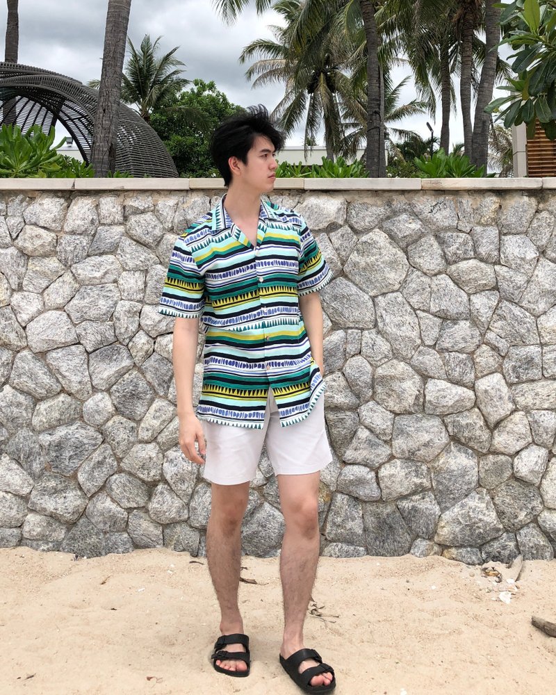 BIRUCHU x SUNSURF HAWAIIAN SHIRTS :  Green-Blue Striped (Linen Printed) - 男襯衫/休閒襯衫 - 亞麻 綠色