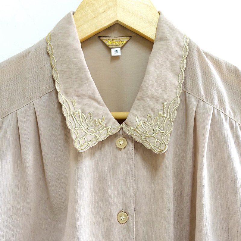 │Slowly│ beautiful - vintage shirt │vintage. Retro. Literature. - Women's Shirts - Polyester Multicolor