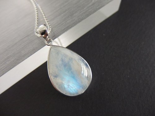 Advanced Blu-ray Moonstone Silver Pendant Moonstone Silver Pendant