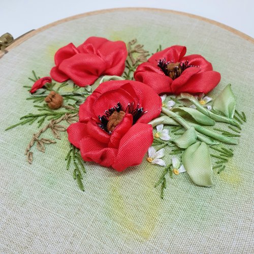 繡圖 罌粟 刺繍絵 赤いポピー、リボン刺繍 壁飾り - ショップ